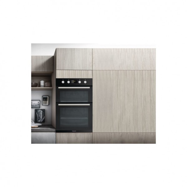 Hotpoint DD2844CBL Electric Built-in Double Oven Cornwall
