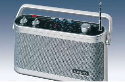 Roberts R9954 FM/AM Radio