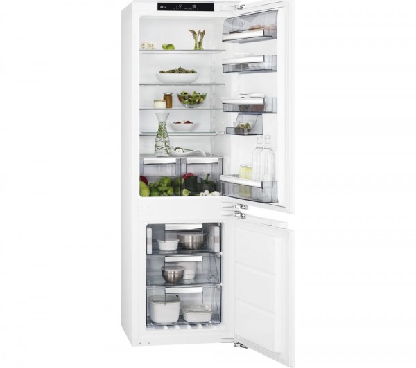 AEG SCE81826NC Integrated Fridge Freezer
