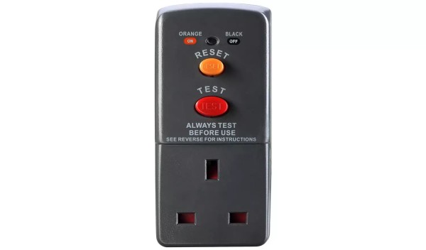 Masterplug ARCDKG RCD 1 Socket Adaptor
