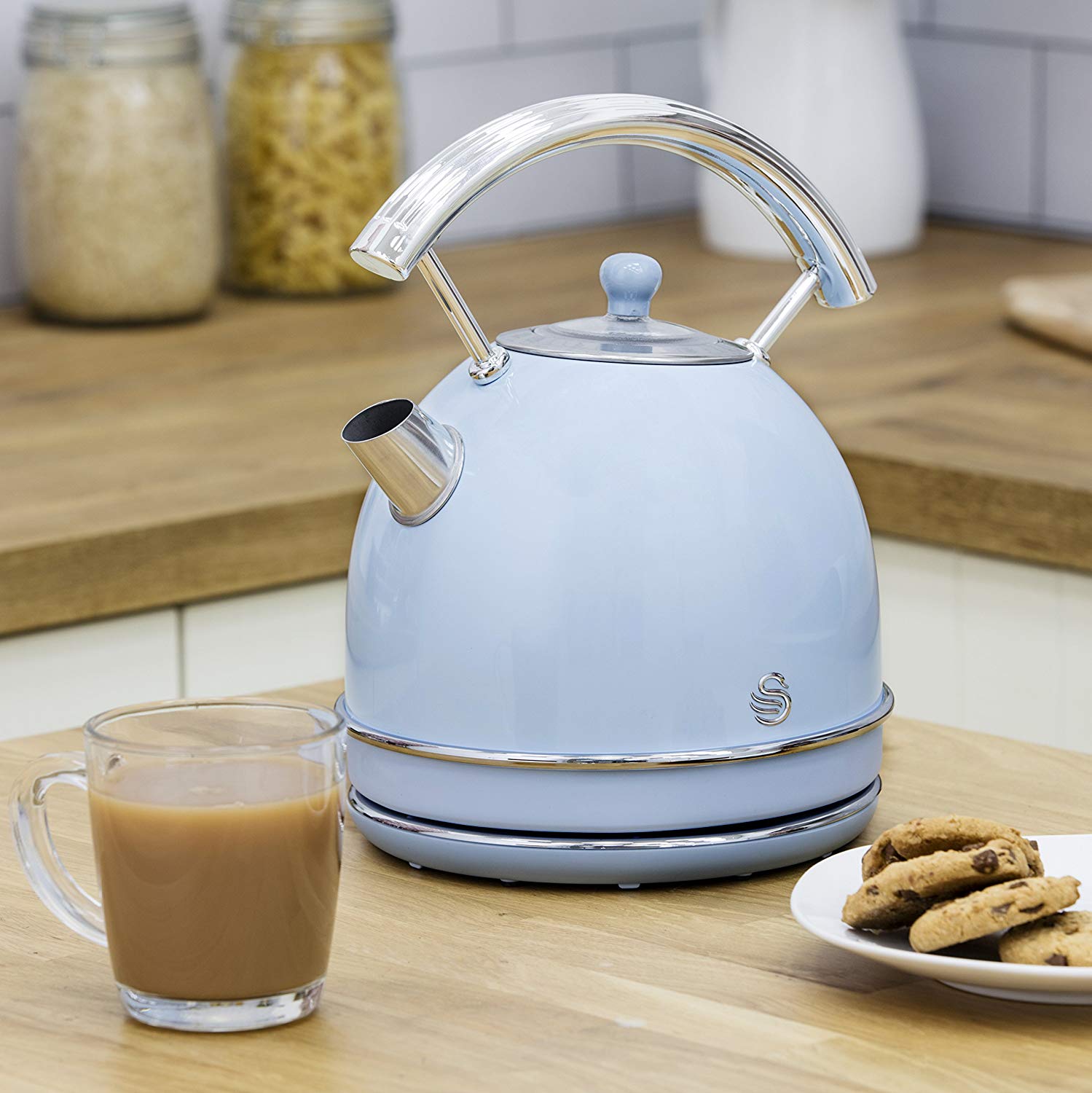 Swan SK34021BLN 1.7L Retro Dome Kettle Swan 1.7 Litre Retro Dome Kettle