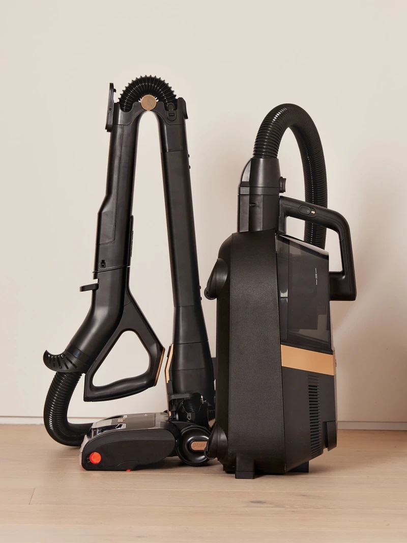 Shark CZ500UKT Bagless Cylinder Vacuum With Dynamic Technology G Craggs Ltd