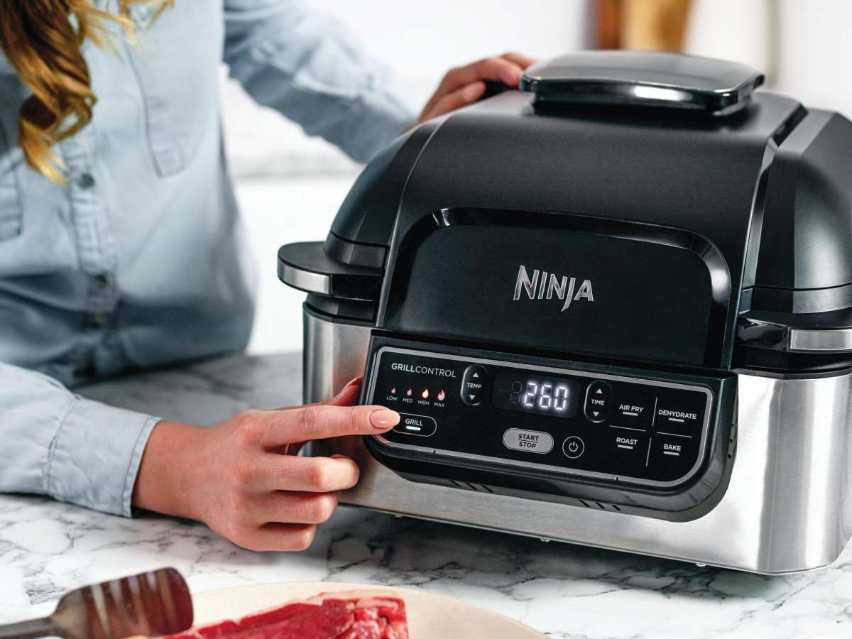 Ninja AG301UK Foodi Health Grill & Air Fryer | G Craggs
