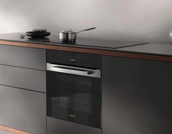 Built In Single Electric Oven In Clean Steel