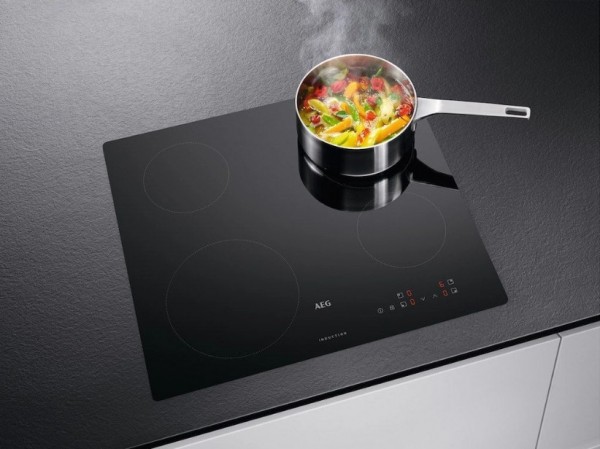 60cm Touch Control Induction Hob In Black (32 amp)