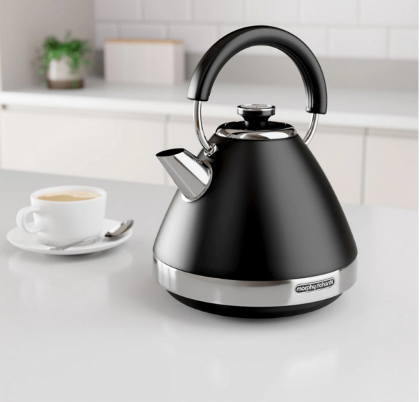 Morphy Richards 100131 black Venture kettle